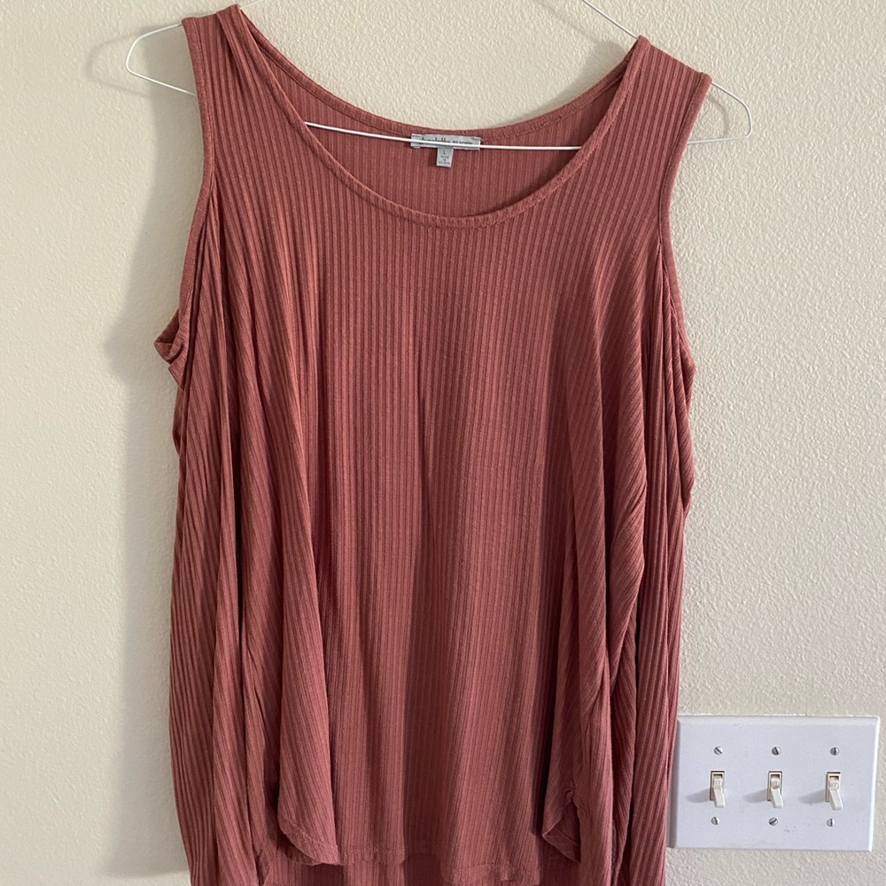 Pink Open shoulder top